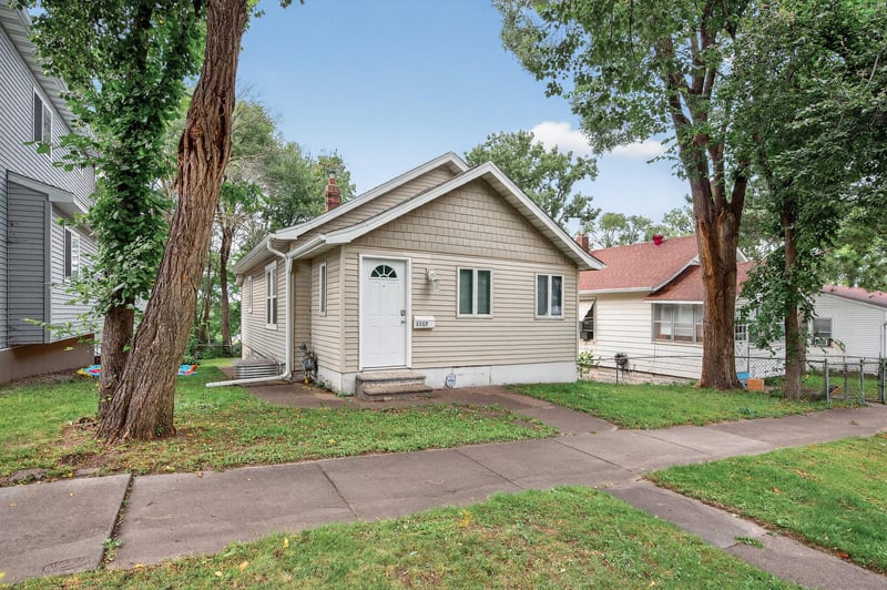 1117 Westminster St, Saint Paul, MN 55130
