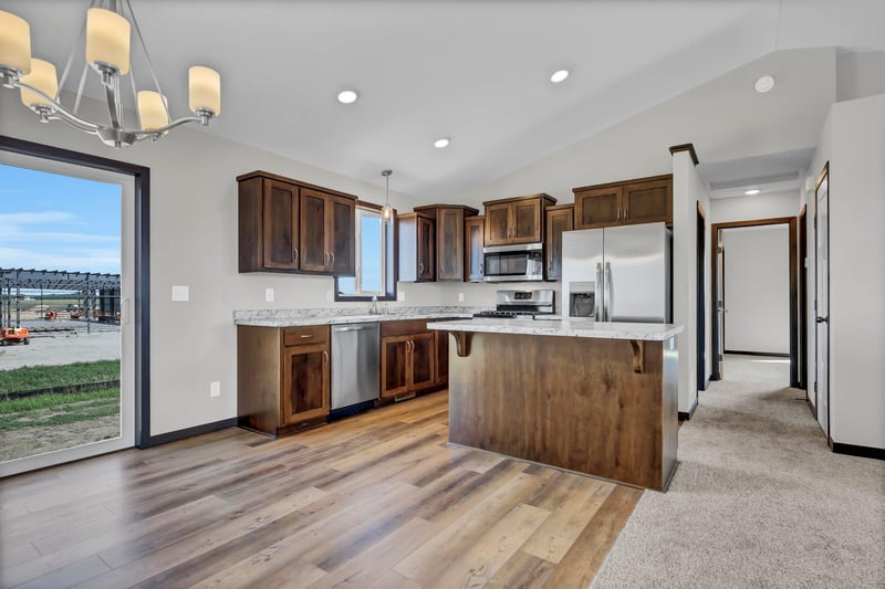 2598 Topaz St, Saint Augusta, MN 56301