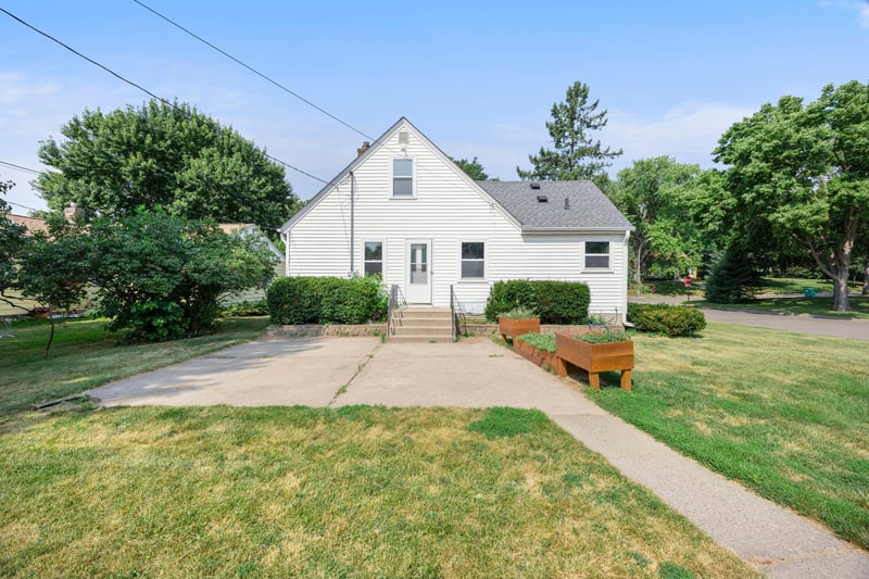 6401 Logan Ave S, Richfield, MN 55423