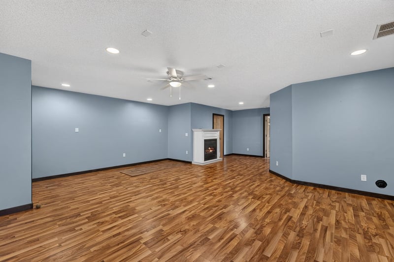 26947 102nd St NW, Zimmerman, MN 55398