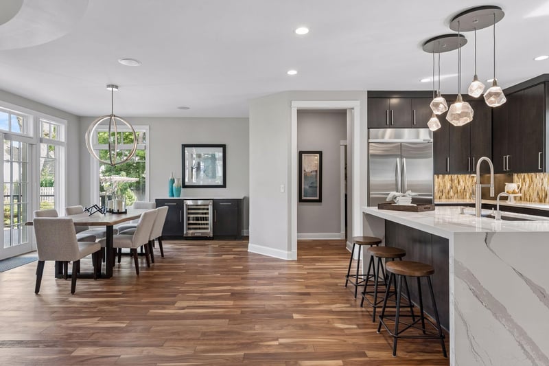 633 Park St E, Wayzata, MN 55391
