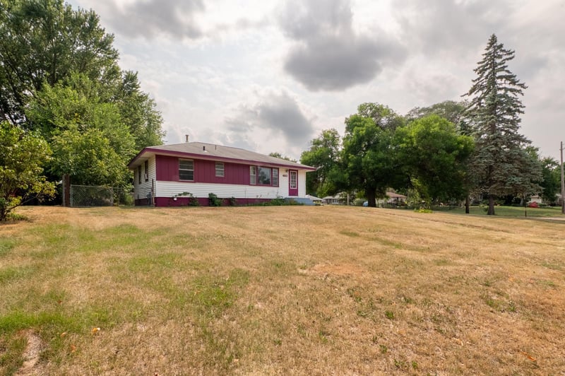 632 113th Ave NW, Coon Rapids, MN 55448