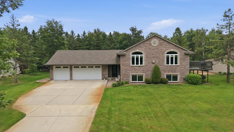 3405 Pawnee Dr SE, Alexandria, MN 56308