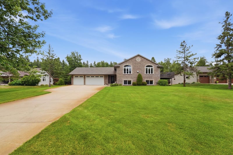 3405 Pawnee Dr SE, Alexandria, MN 56308