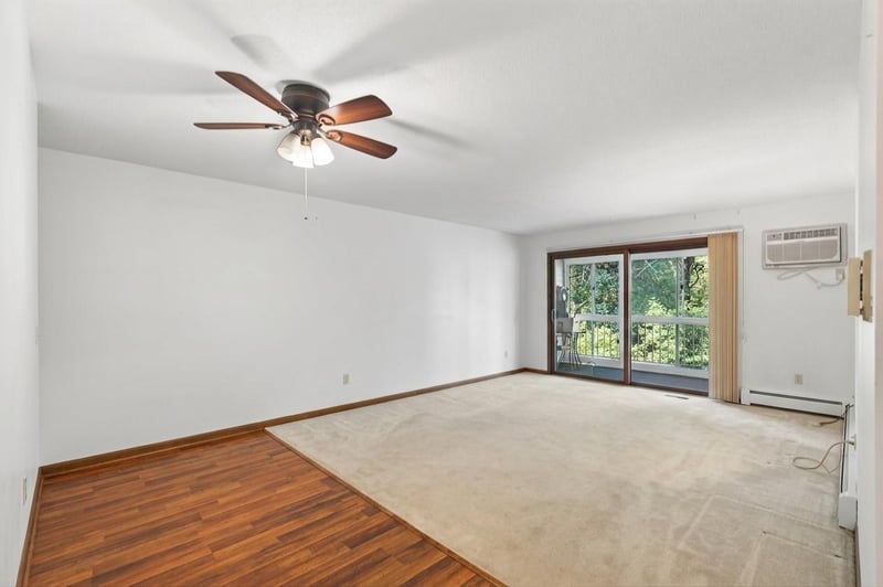 135 Viking Dr E #309, Little Canada, MN 55117