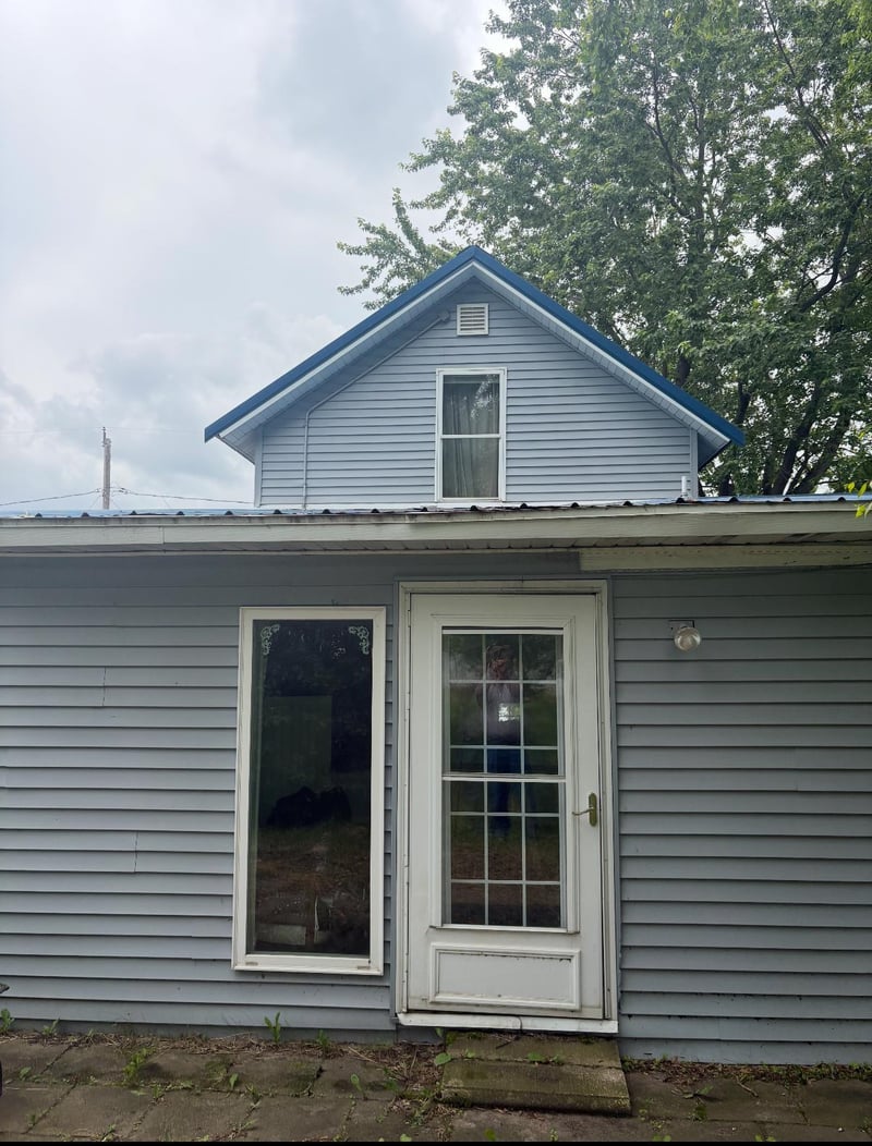 307 N Farwell St, Verndale, MN 56481