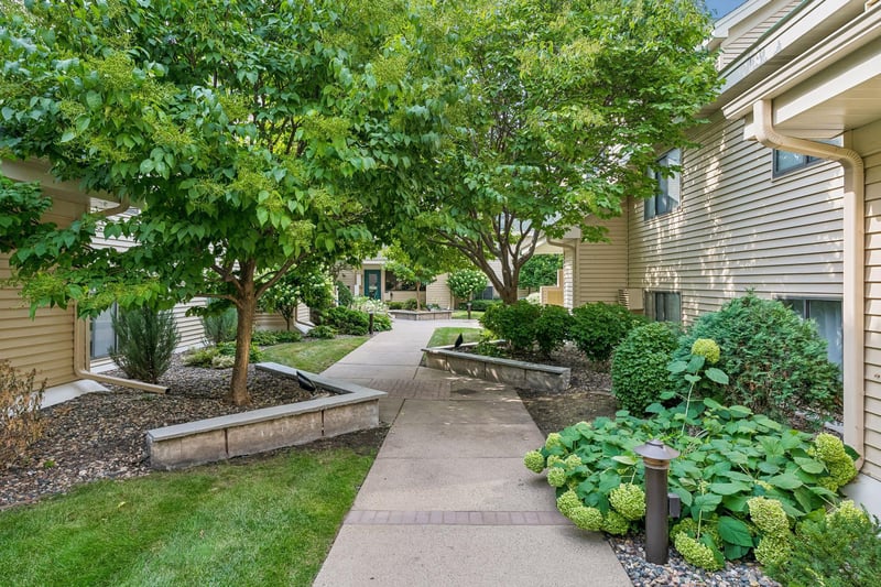 7605 Edinborough Way #6119, Edina, MN 55435