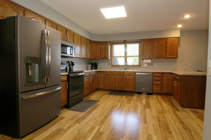 7818 Davidson Ct, Inver Grove Heights, MN 55076