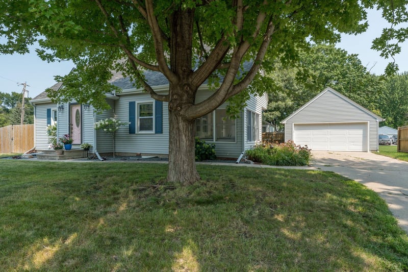 227 Johnson St, Mankato, MN 56001