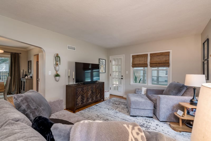 227 Johnson St, Mankato, MN 56001