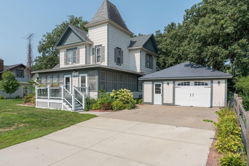 408 S Main St, Le Sueur, MN 56058