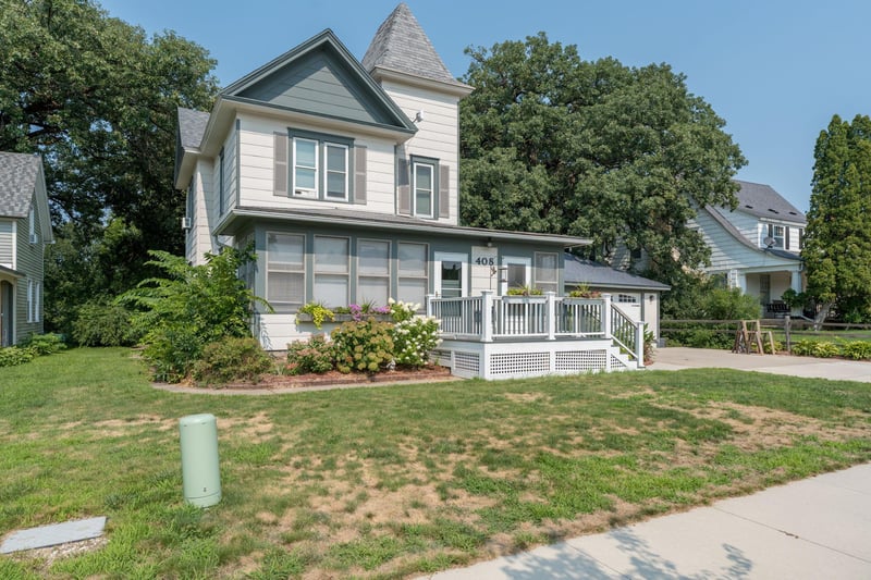 408 S Main St, Le Sueur, MN 56058