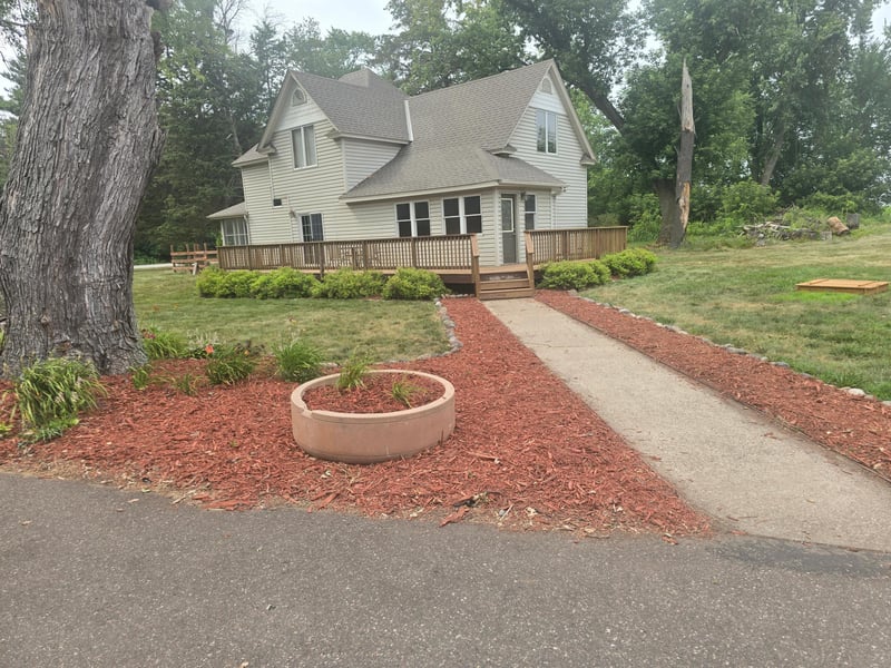 30857 Palm St NW, Cambridge, MN 55008
