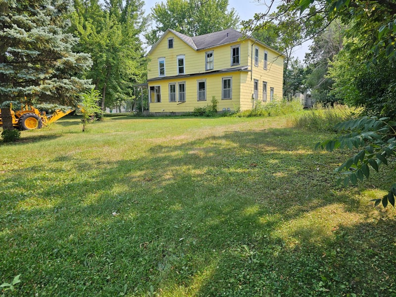 2014 2nd St, Lake Park, MN 56554