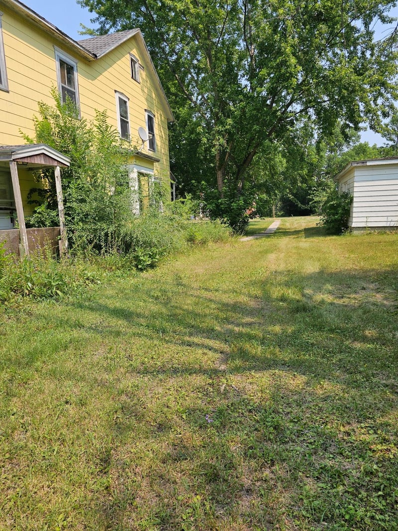 2014 2nd St, Lake Park, MN 56554