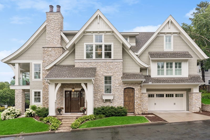 2805 Center Rd, Wayzata, MN 55391