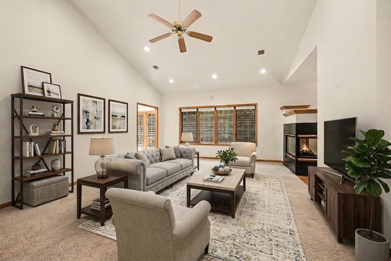 12999 Garvin Brook Ln, Apple Valley, MN 55124