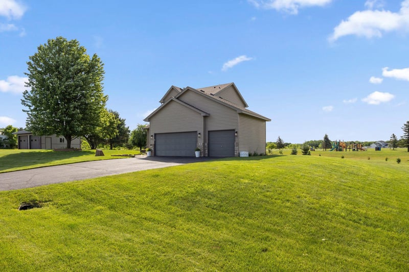 4886 241st Ave NW, Saint Francis, MN 55070