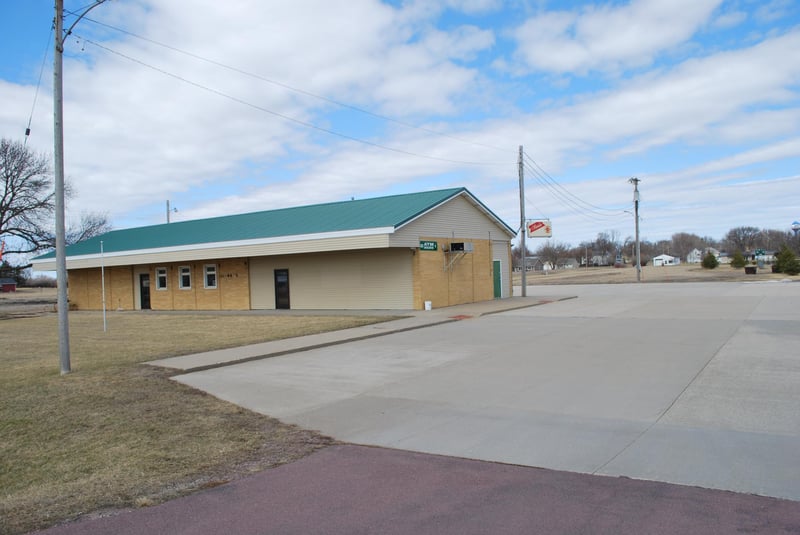 319 Dugan St S, Welcome, MN 56181
