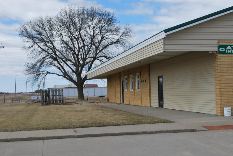 319 Dugan St S, Welcome, MN 56181