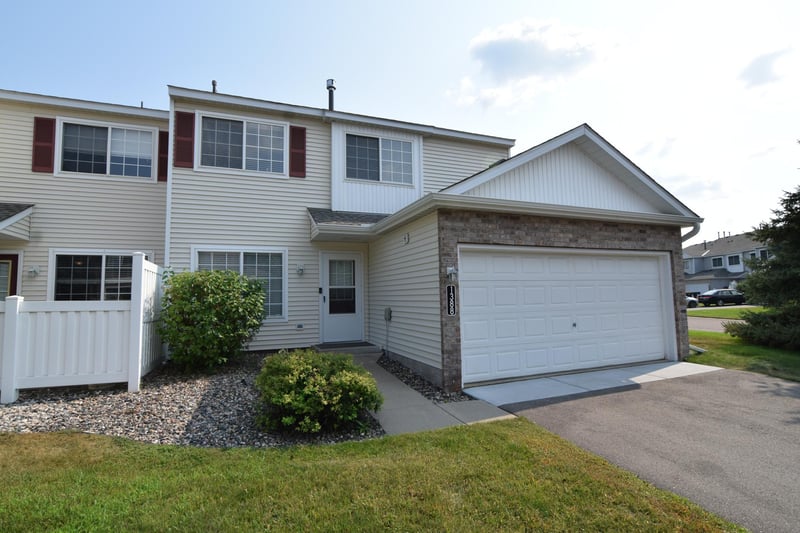 1388 Elmwood Ave, Shakopee, MN 55379