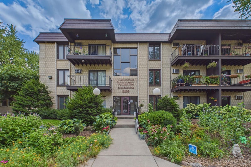 2809 E Minnehaha Pw #205, Minneapolis, MN 55417