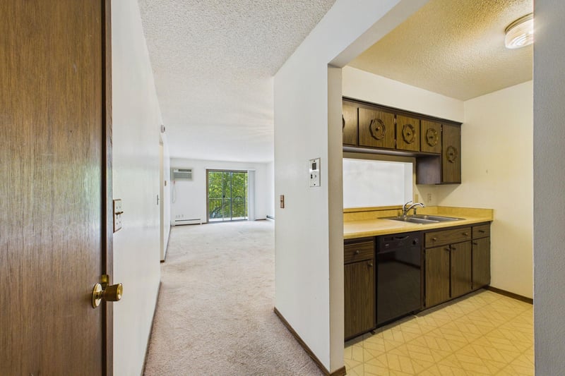 2809 E Minnehaha Pw #205, Minneapolis, MN 55417