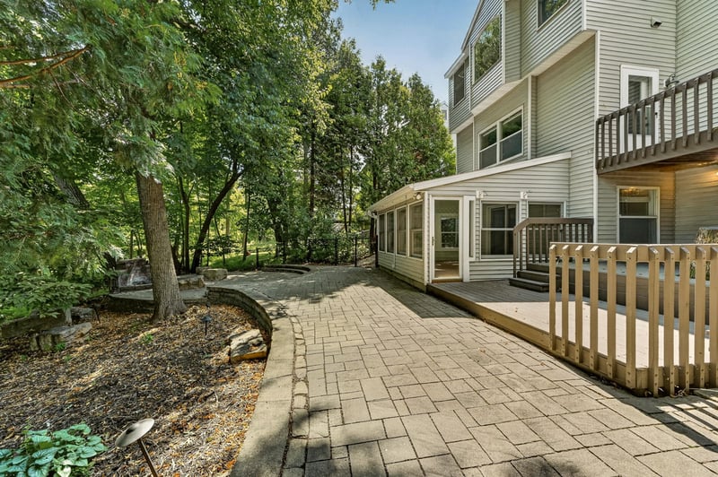 1408 Woodland Dr SW, Rochester, MN 55902