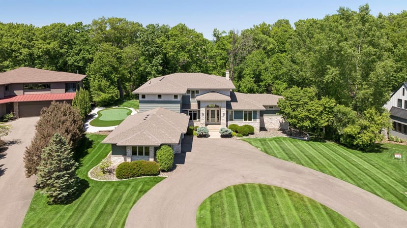 2063 Austrian Pine Ln, Minnetonka, MN 55305