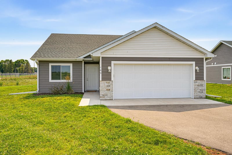 103 Spirit Pa NW, Arlington, MN 55307