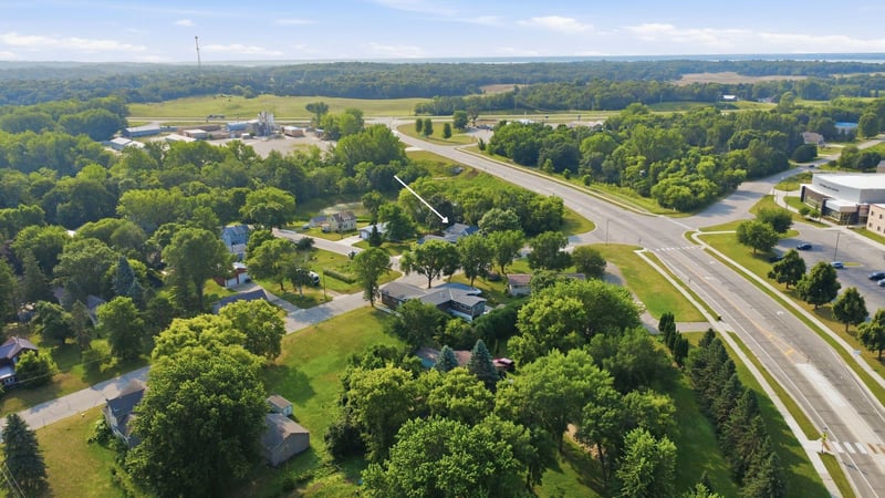 505 Ash St SE, New London, MN 56273