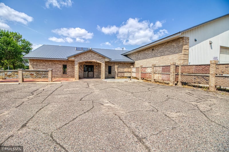 12785 Elk Lake Rd NW, Elk River, MN 55330