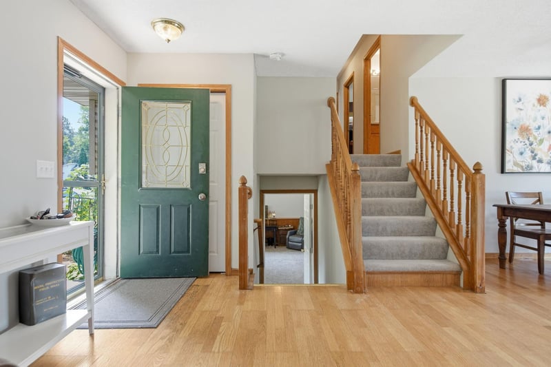307 N East Ave, Dresser, WI 54009