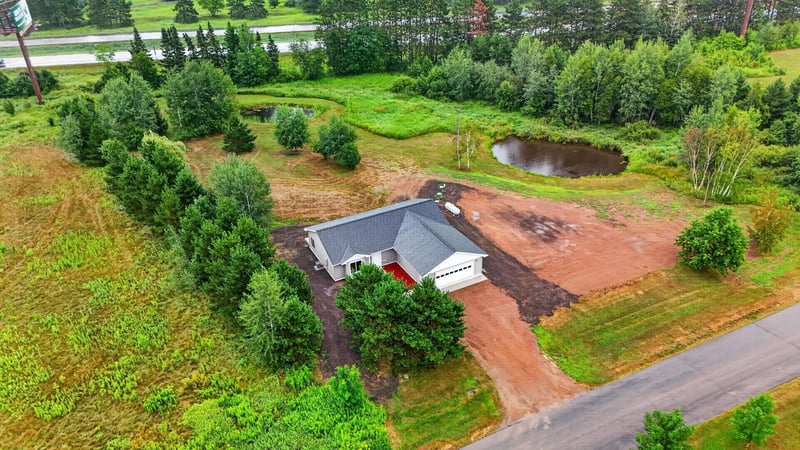 1350 Carriage Hill Dr, Hinckley, MN 55037