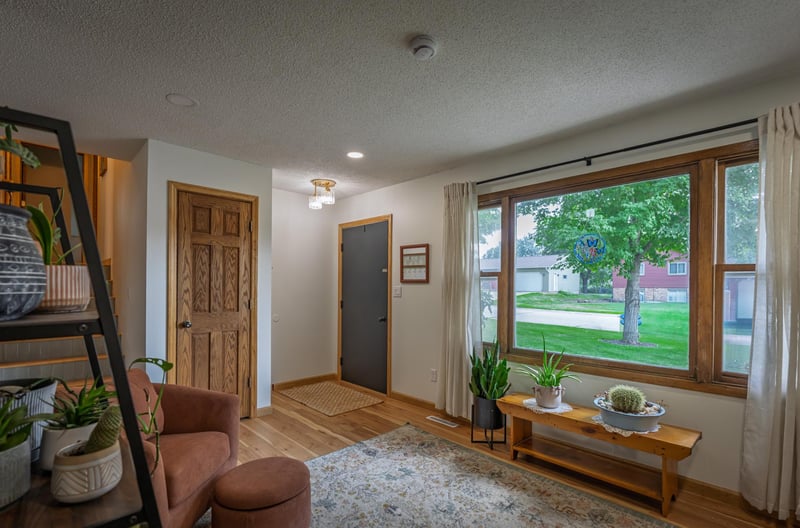 1105 7th St NW, Kasson, MN 55944