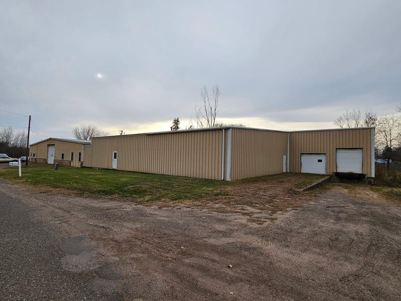 312 Beechwood Ave S, Braham, MN 55006
