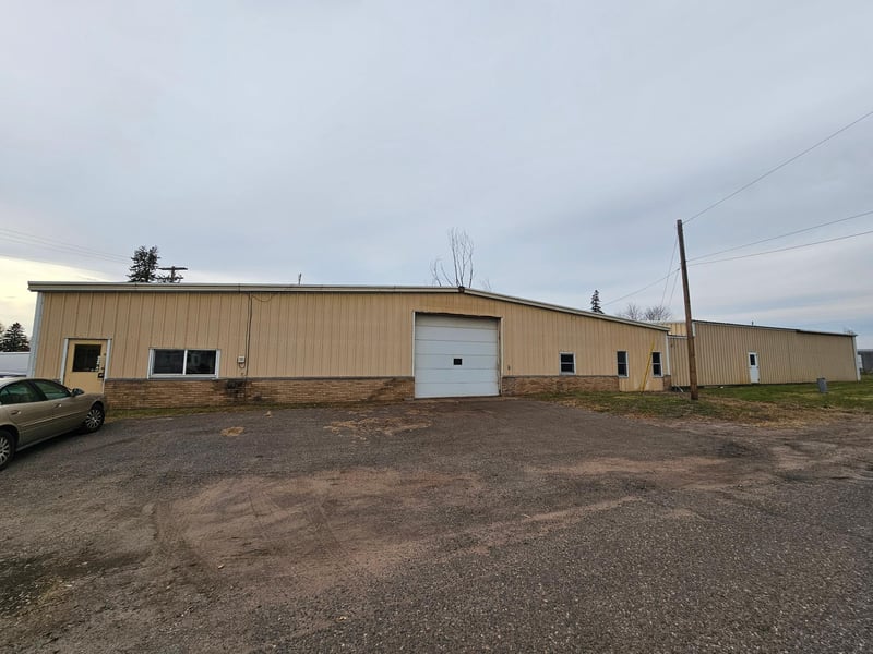312 Beechwood Ave S, Braham, MN 55006