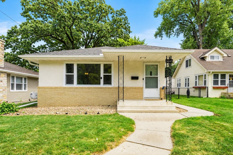 5645 20th Ave S, Minneapolis, MN 55417