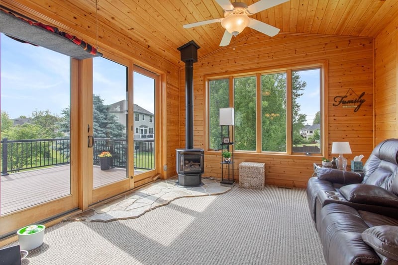 5721 103rd Ave N, Brooklyn Park, MN 55443