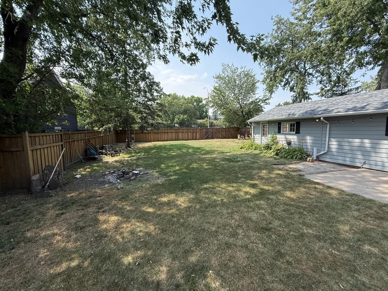 1789 Asbury St, Falcon Heights, MN 55113