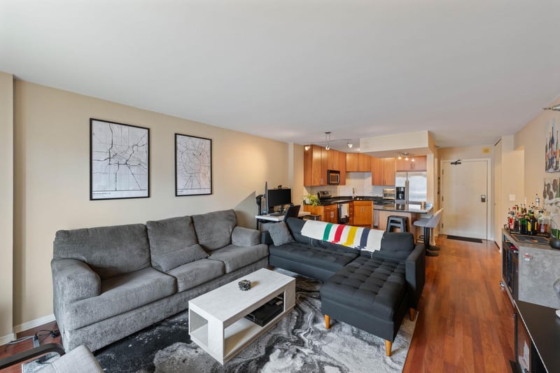 401 S 1st St #708, Minneapolis, MN 55401