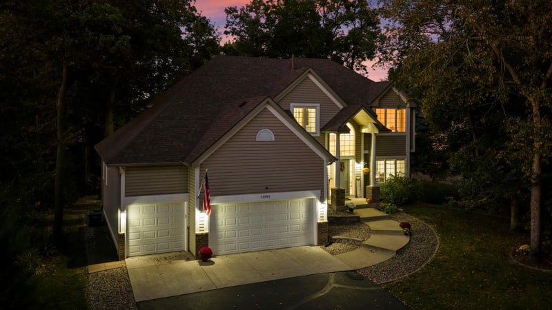 14991 Creditview Dr, Savage, MN 55378