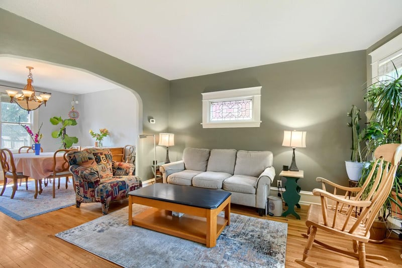 244 Mainzer St, West Saint Paul, MN 55118