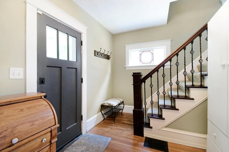 244 Mainzer St, West Saint Paul, MN 55118