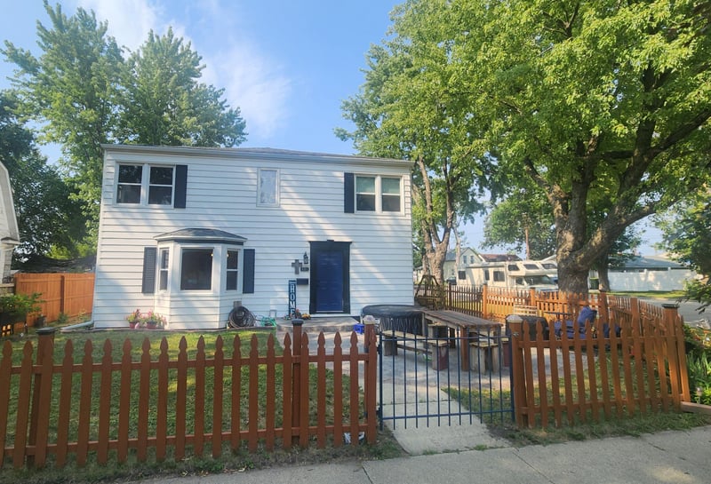401 W Main St, Pipestone, MN 56164
