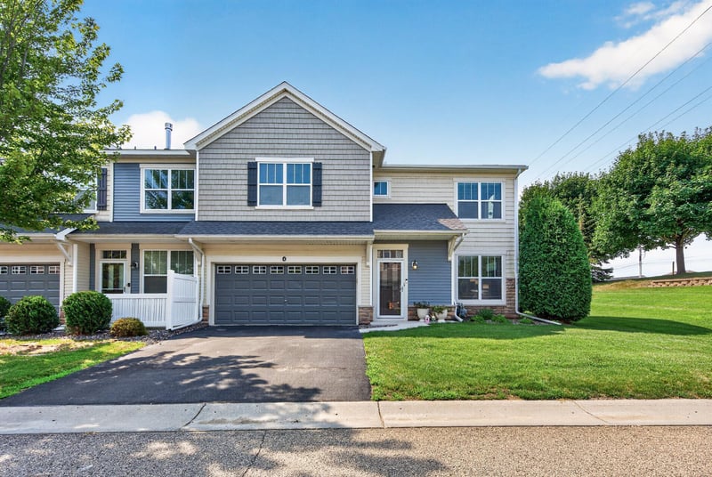 1952 Commonwealth Blvd #4, Chanhassen, MN 55317