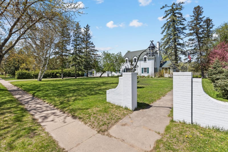 415 Bluff Ave, Brainerd, MN 56401