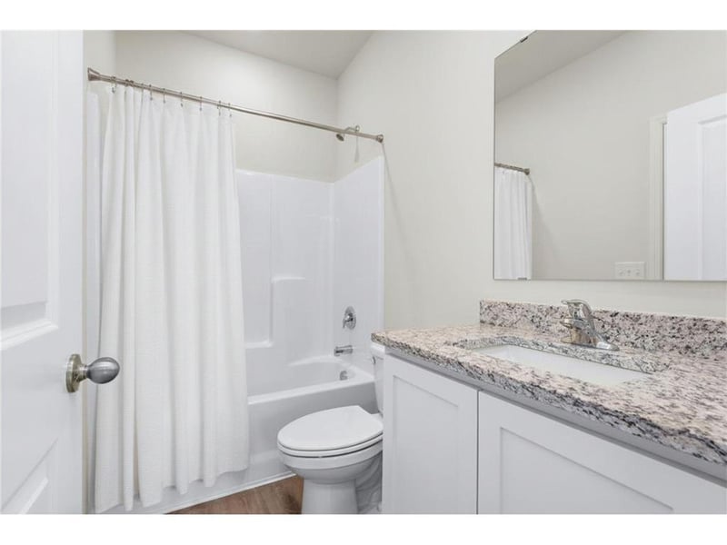 8367 Cherry St, Clear Lake, MN 55319