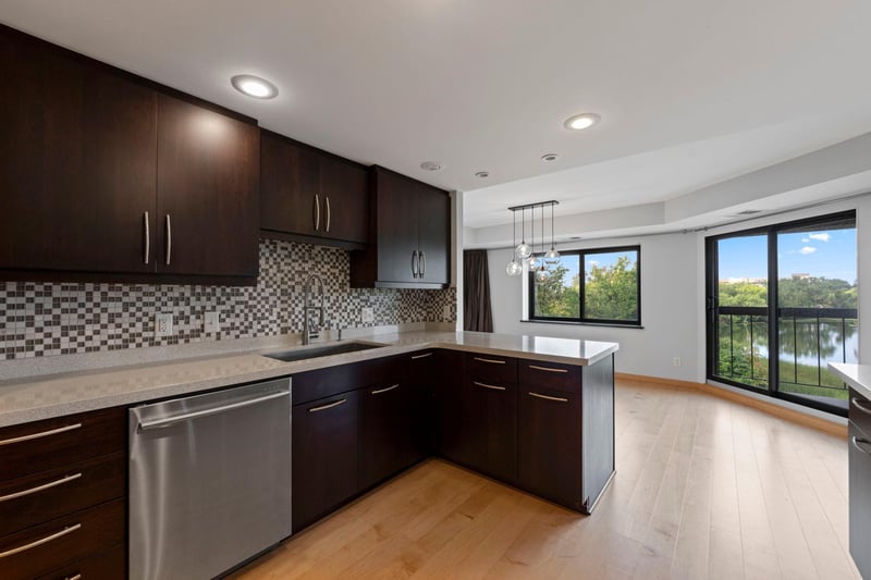 2885 Knox Ave S #502, Minneapolis, MN 55408