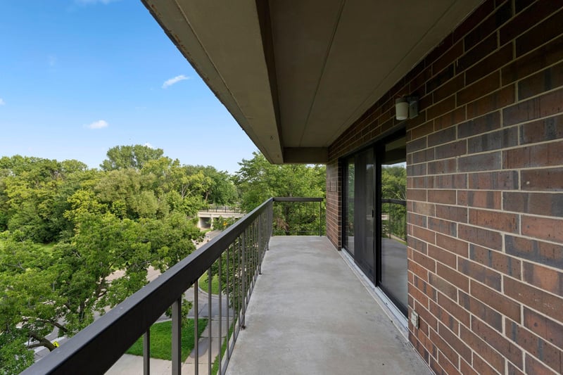 2885 Knox Ave S #502, Minneapolis, MN 55408